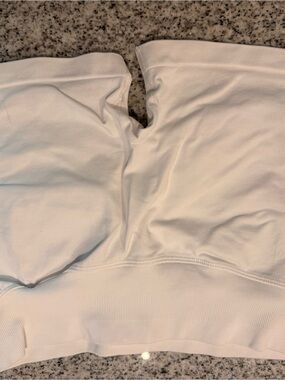 White High-Waist Athletic Shorts — Seamless Comfort